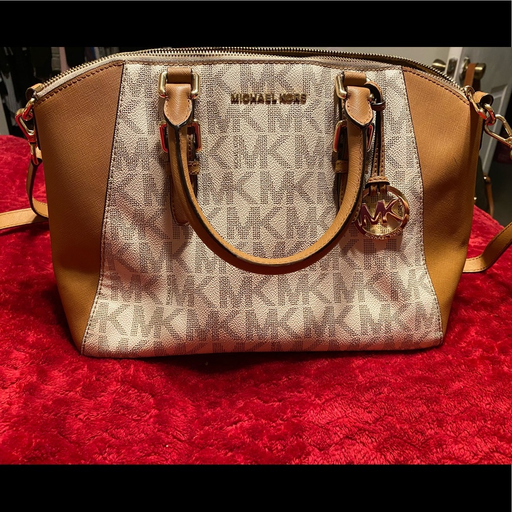 Mk purse